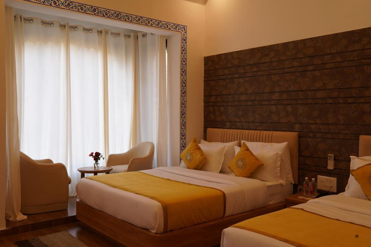 Hotel Rawla Ratanpur Bechiwāra Exterior foto
