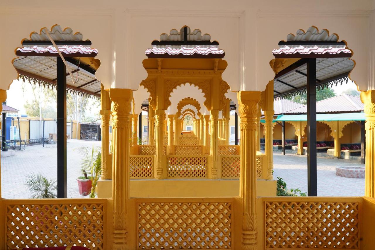 Hotel Rawla Ratanpur Bechiwāra Exterior foto